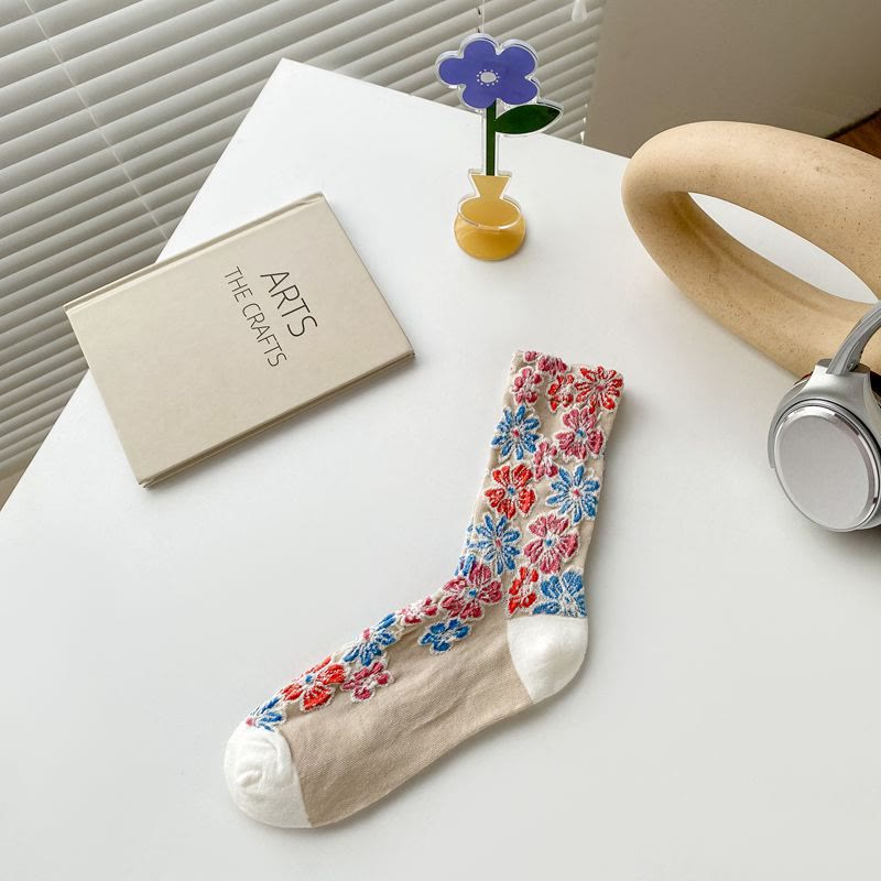 Retro Carving Flowers Quarter Socks(5 Pairs) - White - EU36-40(US3-7) - image 9