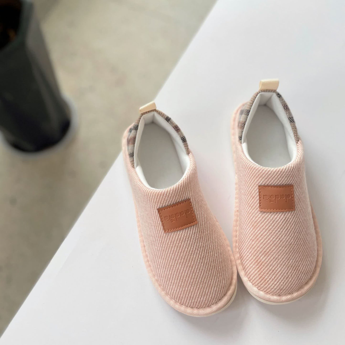 Simple Plaid Stitching Non-slip Slippers