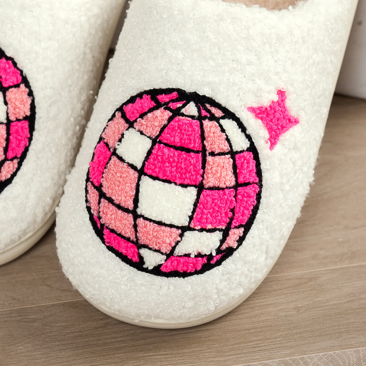 Plus Size Disco Ball Print Slippers - image 13