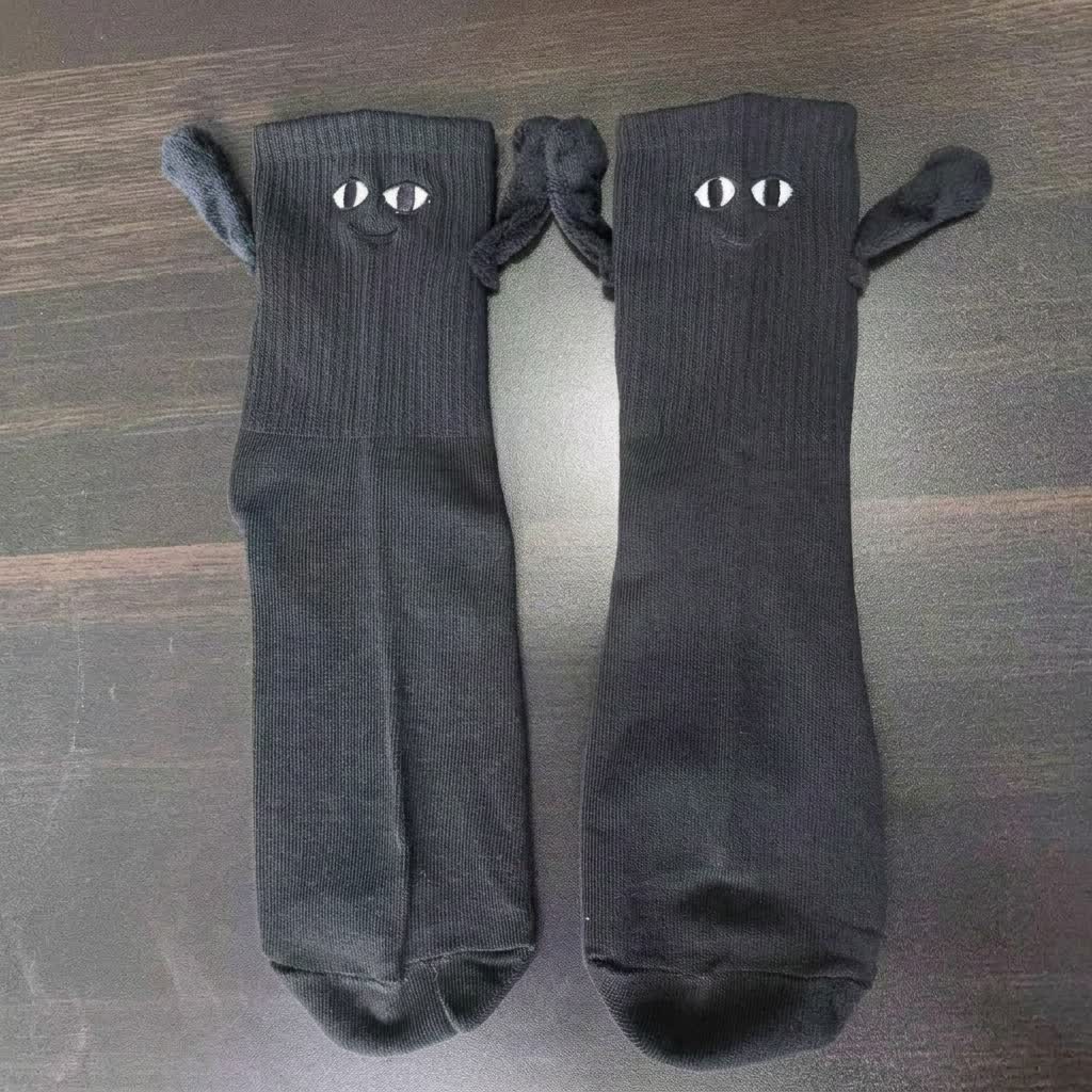 Smile Magnetic Hand Holding Quarter Socks (2 Pairs) - image 4