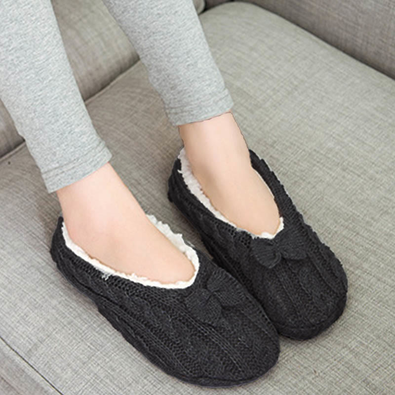 Plus Size Bow Knot Slipper Socks - image 0