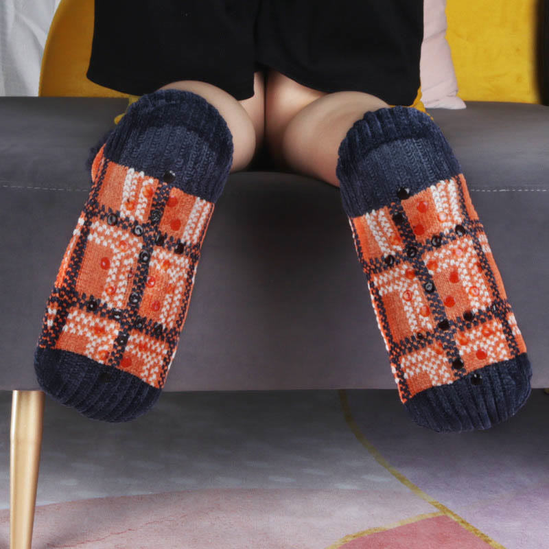 Plus Size Grid Slipper Socks - image 2