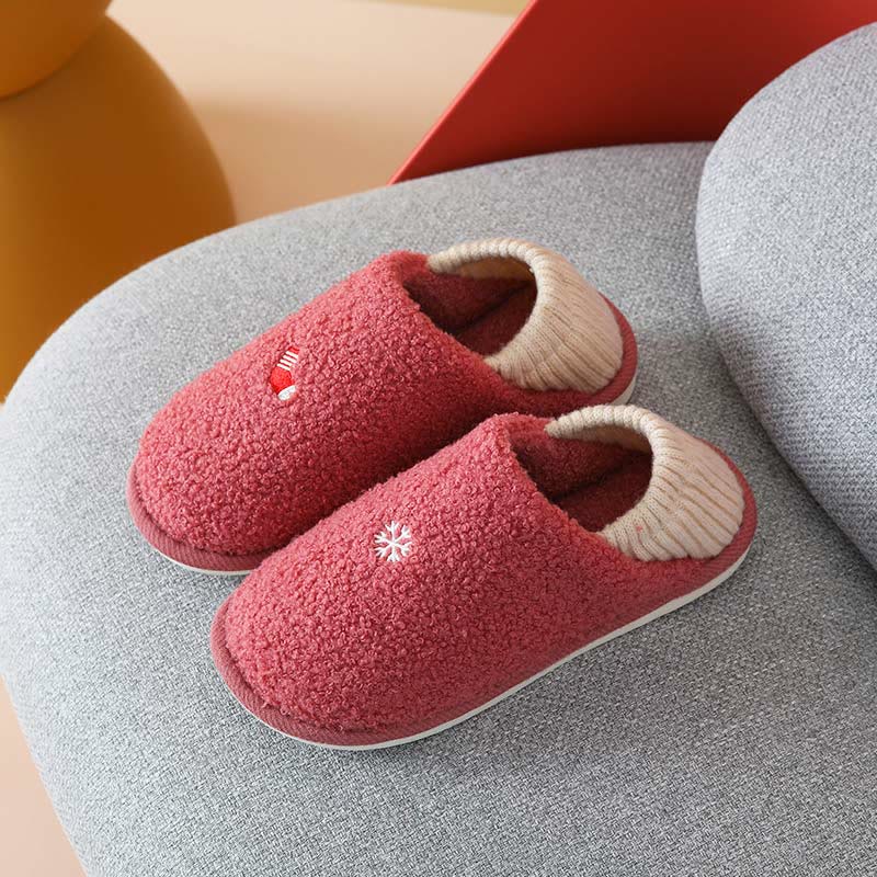 Plus Size Snowflake Pattern Slipper Socks - Red - US 10-11 - image 7