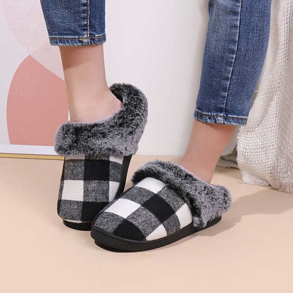 Plus Size Grid Slippers - image 3