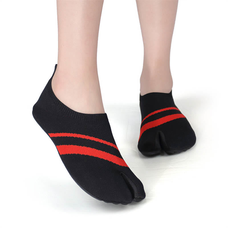 Plus Size Split Toe Stripe Slipper Socks - image 5