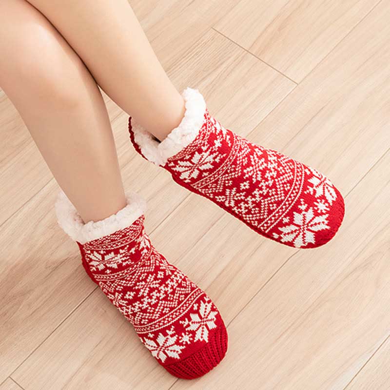 Plus Size V Snowflake Shaped Slipper Socks - image 6