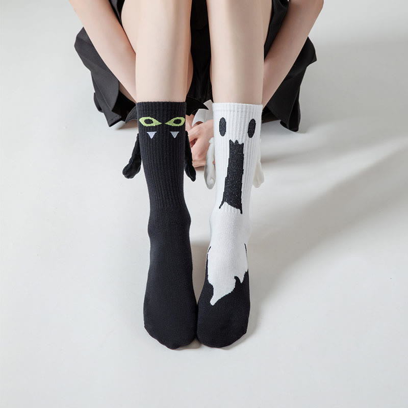 Plus Size Ghost Magnetic Attraction Quarter Socks(2 Pairs)