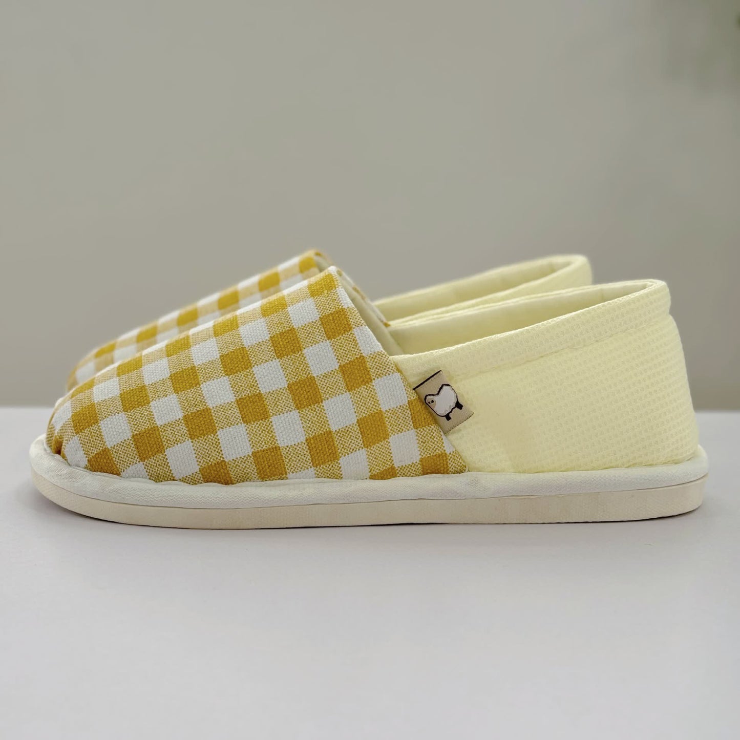 Plaid Print Non-Slip Canvas Home Slippers