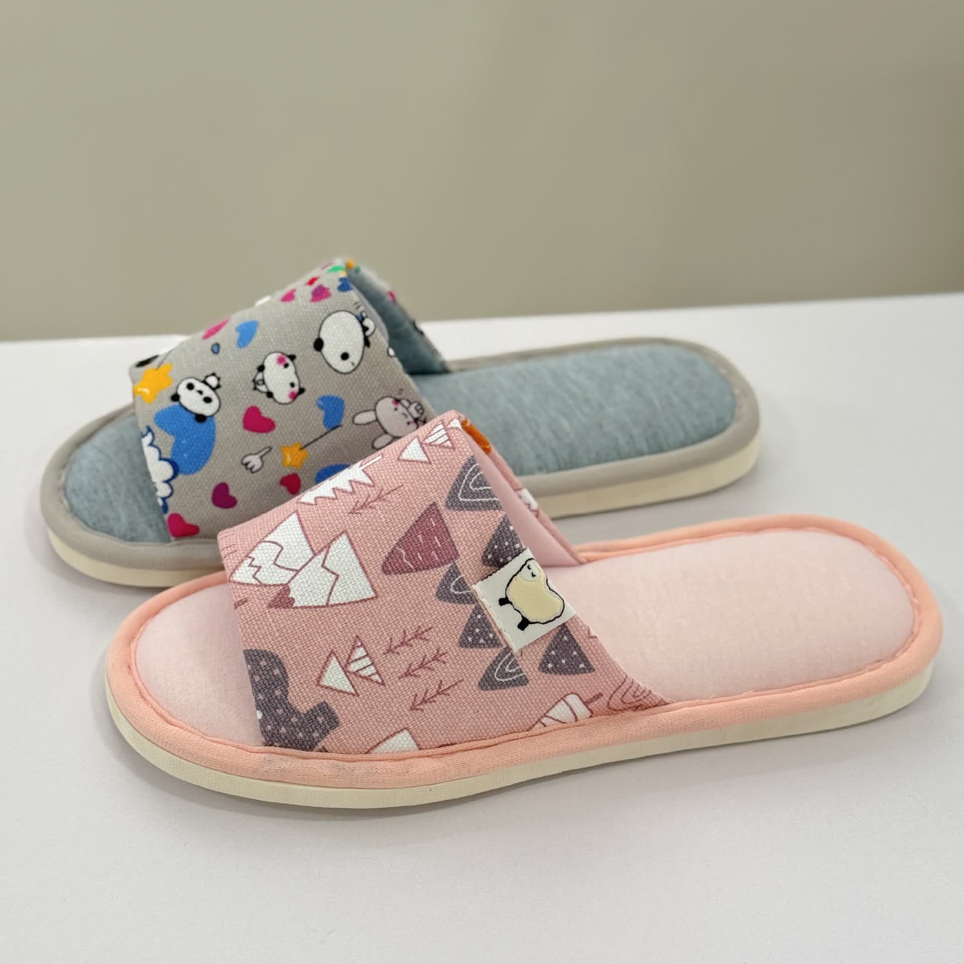 Cartoon Print Canvas Open-Toe Home Slippers - image 1