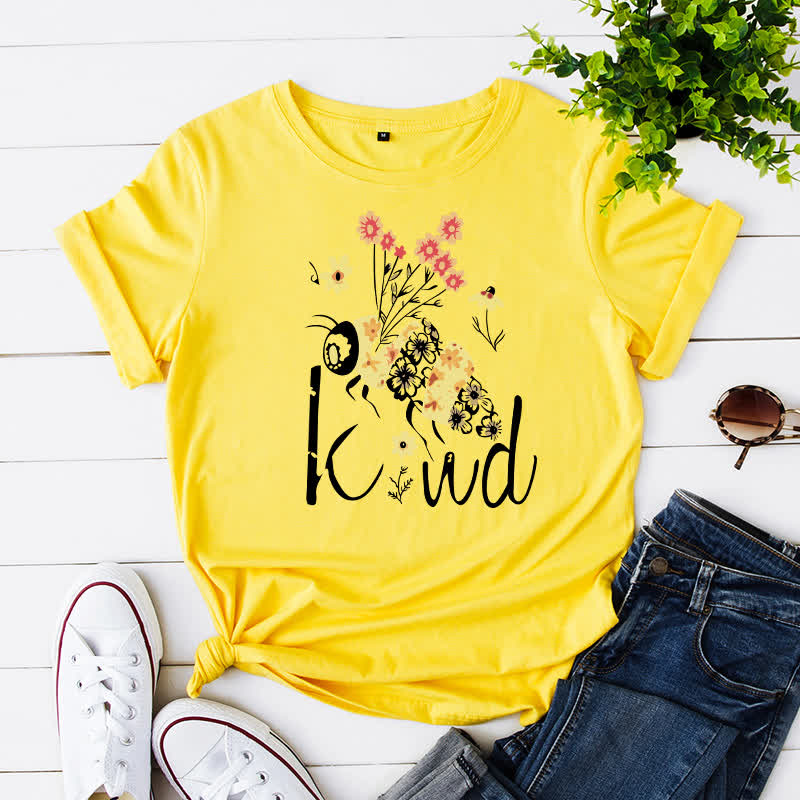 Plus Size Creative Bee Floral Print Short Sleeve T-Shirt - Yellow - 5XL - image 3
