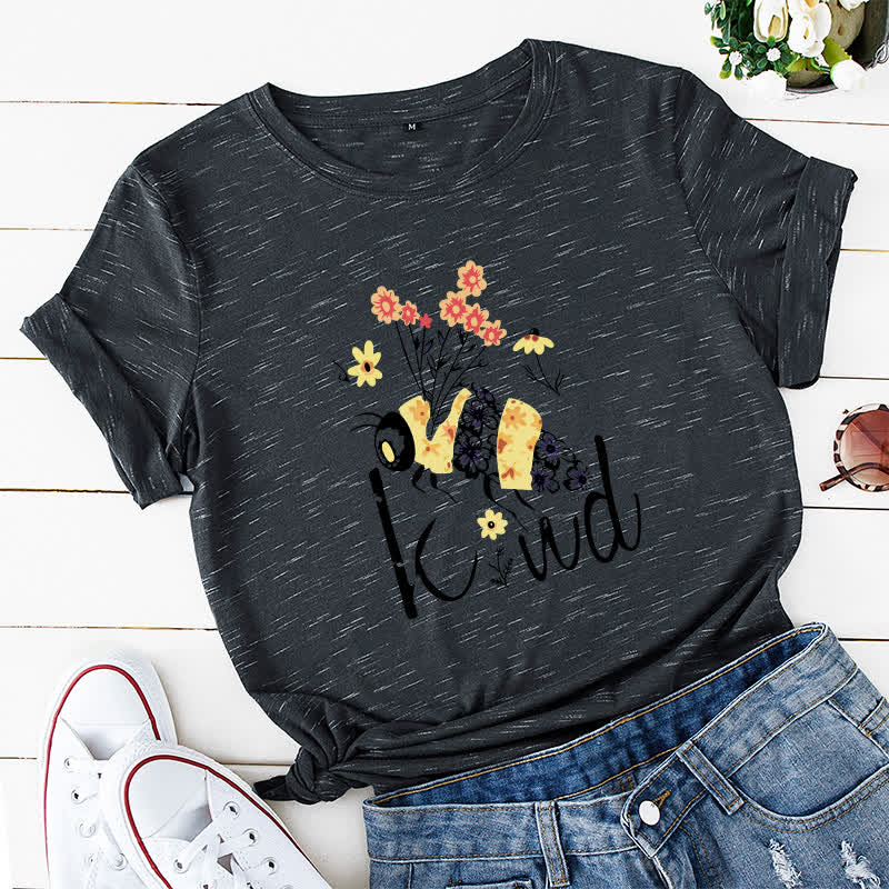 Plus Size Creative Bee Floral Print Short Sleeve T-Shirt - Grey&White - 5XL - image 5