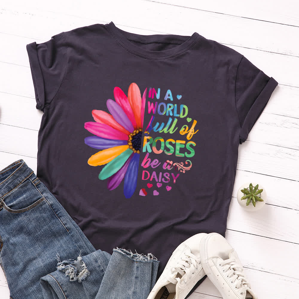 Plus Size Daisy Print Short Sleeve T-Shirt - Navy Blue - 5XL - image 8