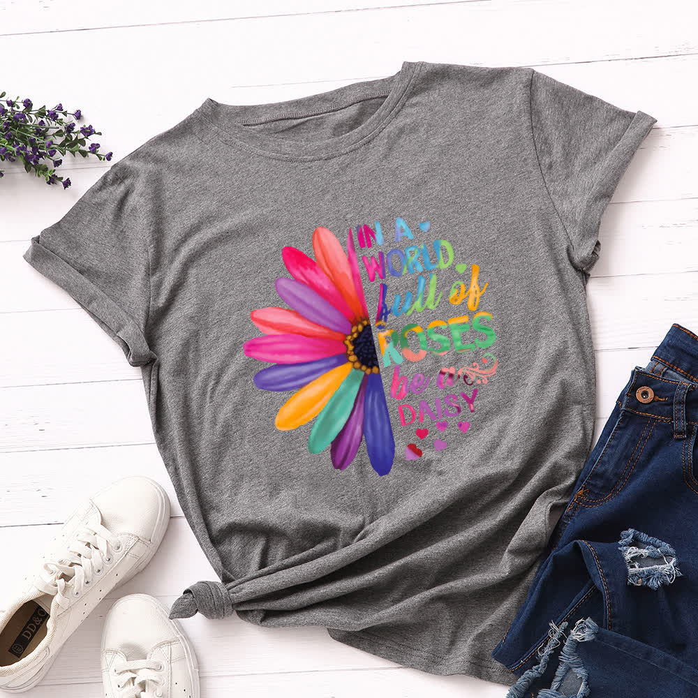 Plus Size Daisy Print Short Sleeve T-Shirt - Dark Grey - 5XL - image 6