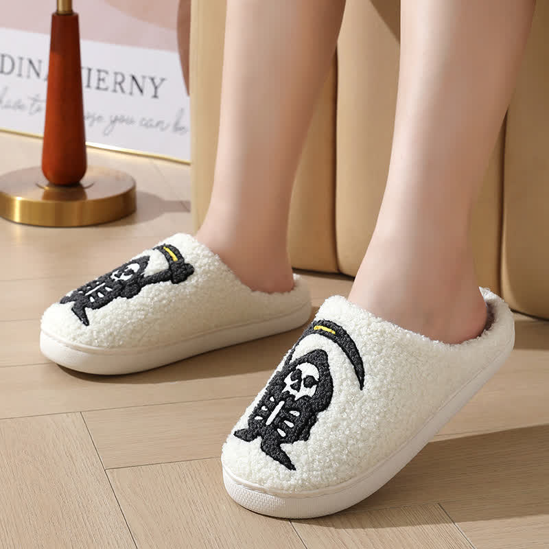 Plus Size Halloween Abstract Skull Print Slippers - White - EU43-44(US9-10) - image 0