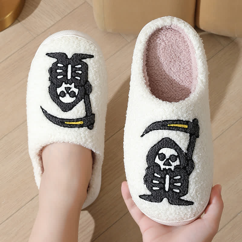 Plus Size Halloween Abstract Skull Print Slippers - image 2