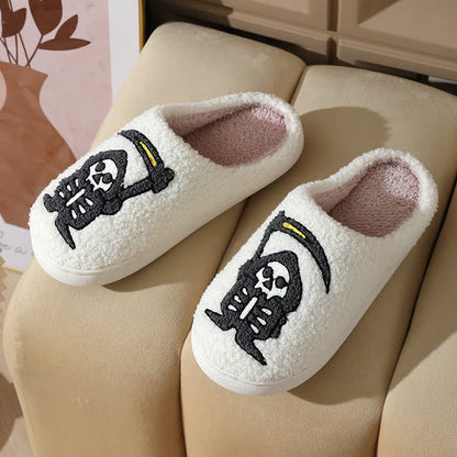 Plus Size Halloween Abstract Skull Print Slippers - image 3