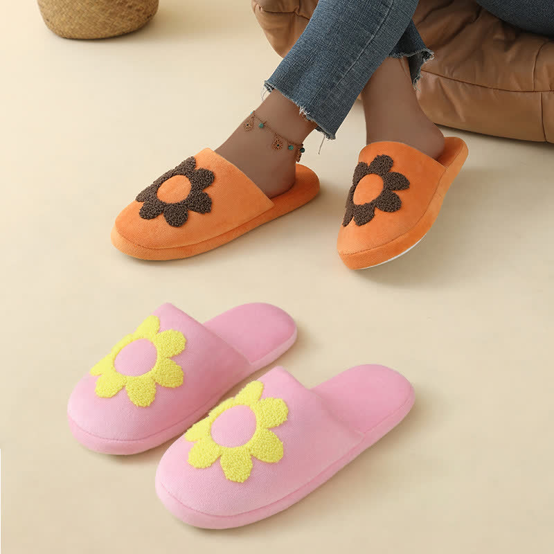 Plus Size Cute Floral Print Slippers - image 1