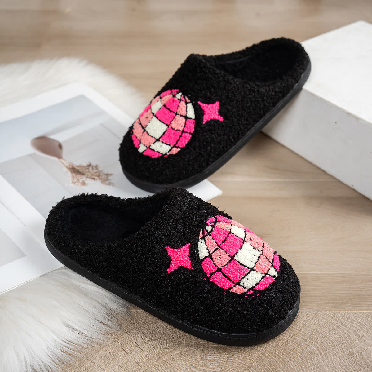 Plus Size Disco Ball Print Slippers - image 7