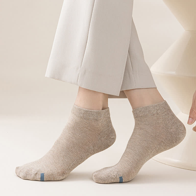 Solid Color Ankle Socks with Letter Printed Sole(7 Pairs) - image 10