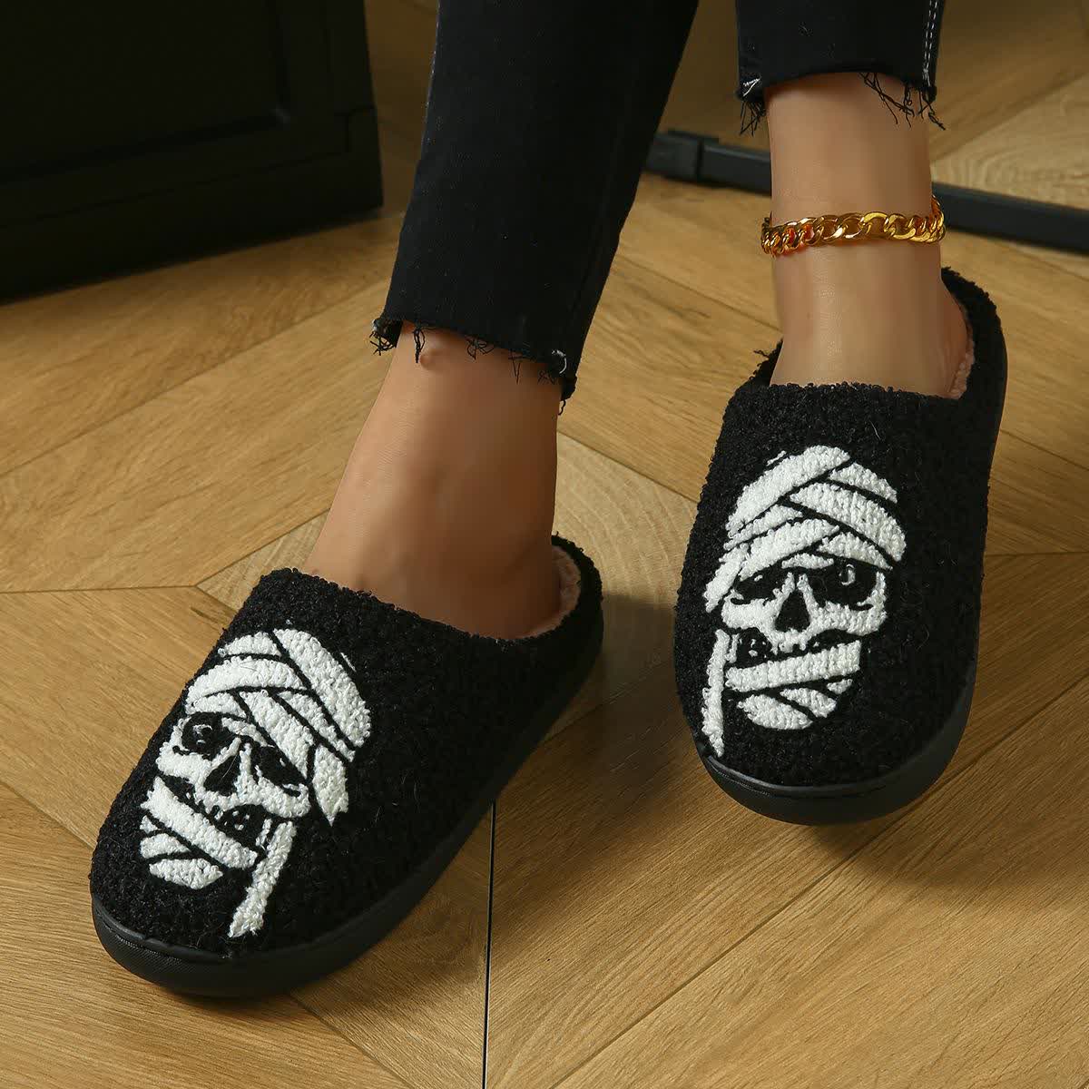 Plus Size Halloween Bandage Skull Print Slippers - image 6