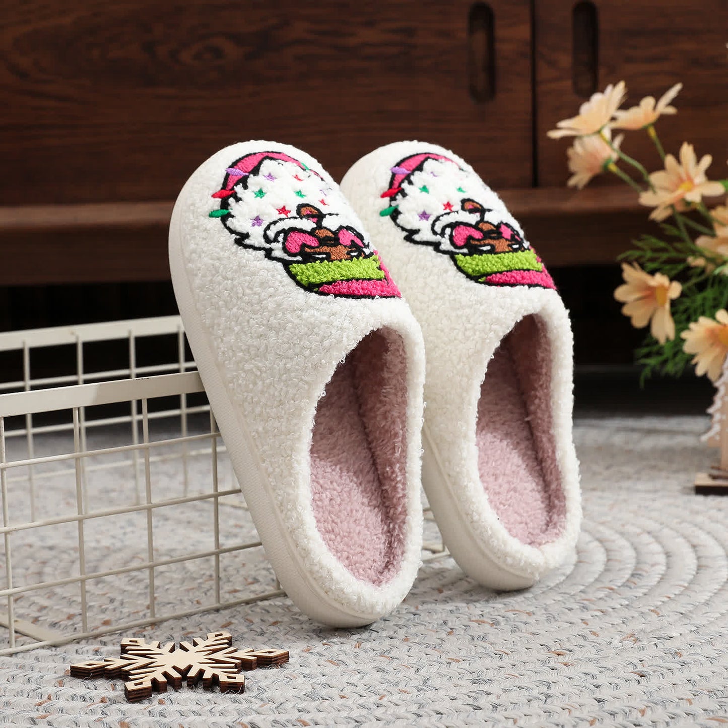 Plus Size Christmas Santa Claus Print Slippers - image 4