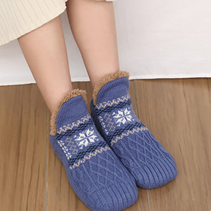 Plusock Plus Size Snowflake Slipper Socks - image 5
