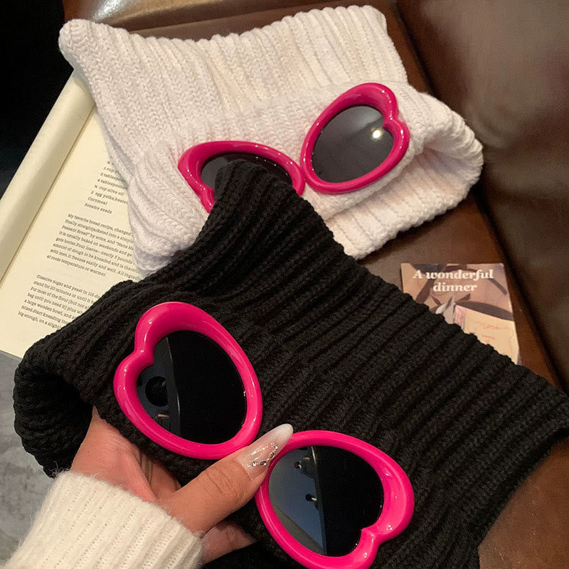 Eye Catching Design Beanie With Goggles - image 0