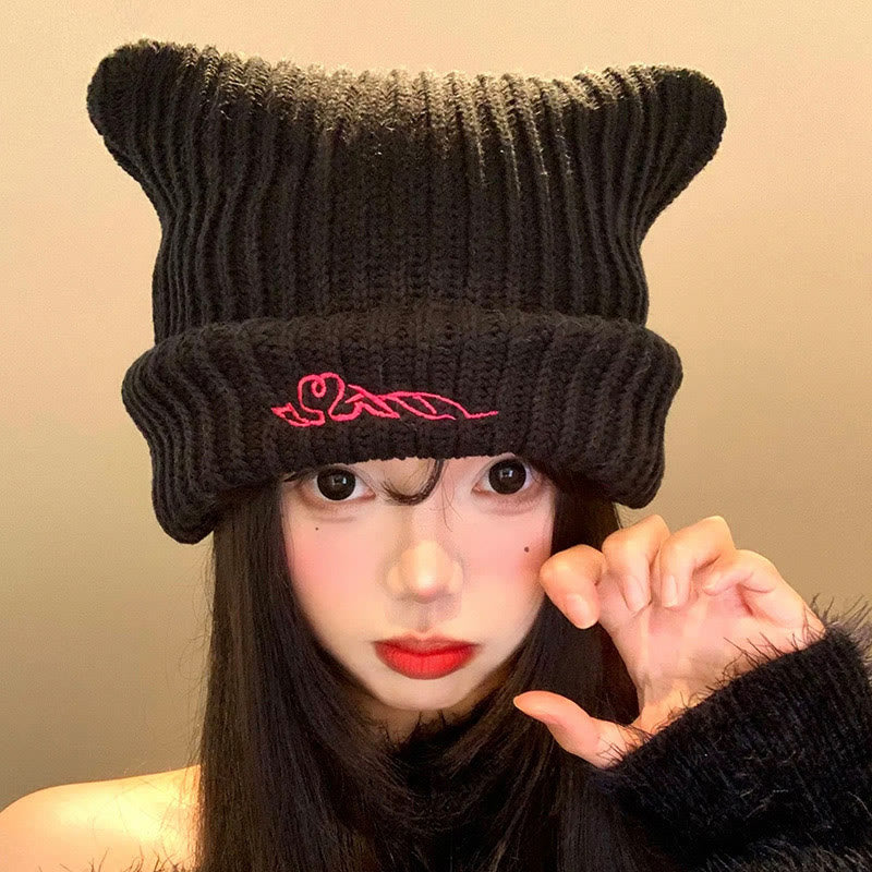 Eye Catching Design Beanie With Goggles - image 1