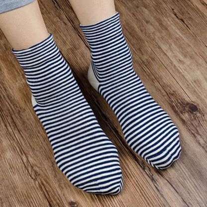 Wide Stripe Sleep Socks(4 Pairs) - image 4