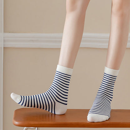 Vintage Embroidered Rabbit Quarter Socks(5 Pairs) - image 2