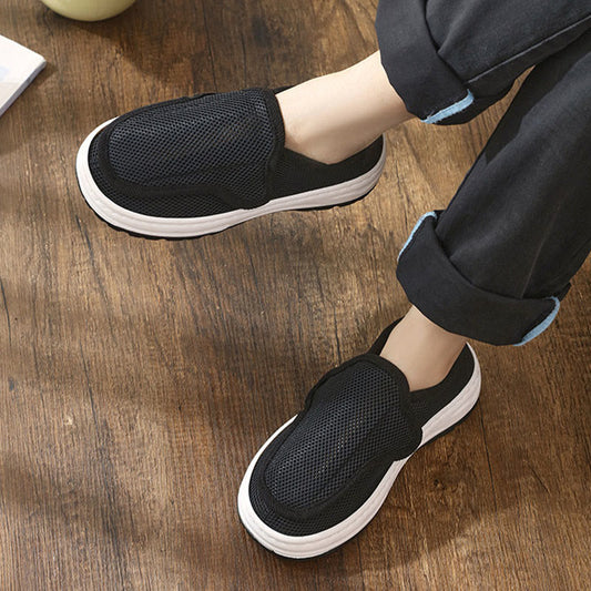Plus Size Breathable Mesh Slippers - image 0