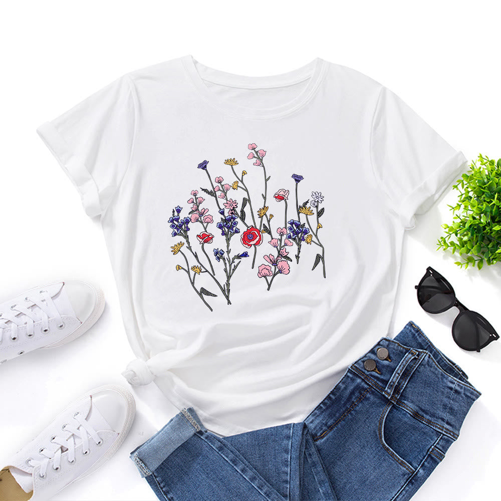 Plus Size Fresh Flowers Print T-shirt - White - 5XL - image 0