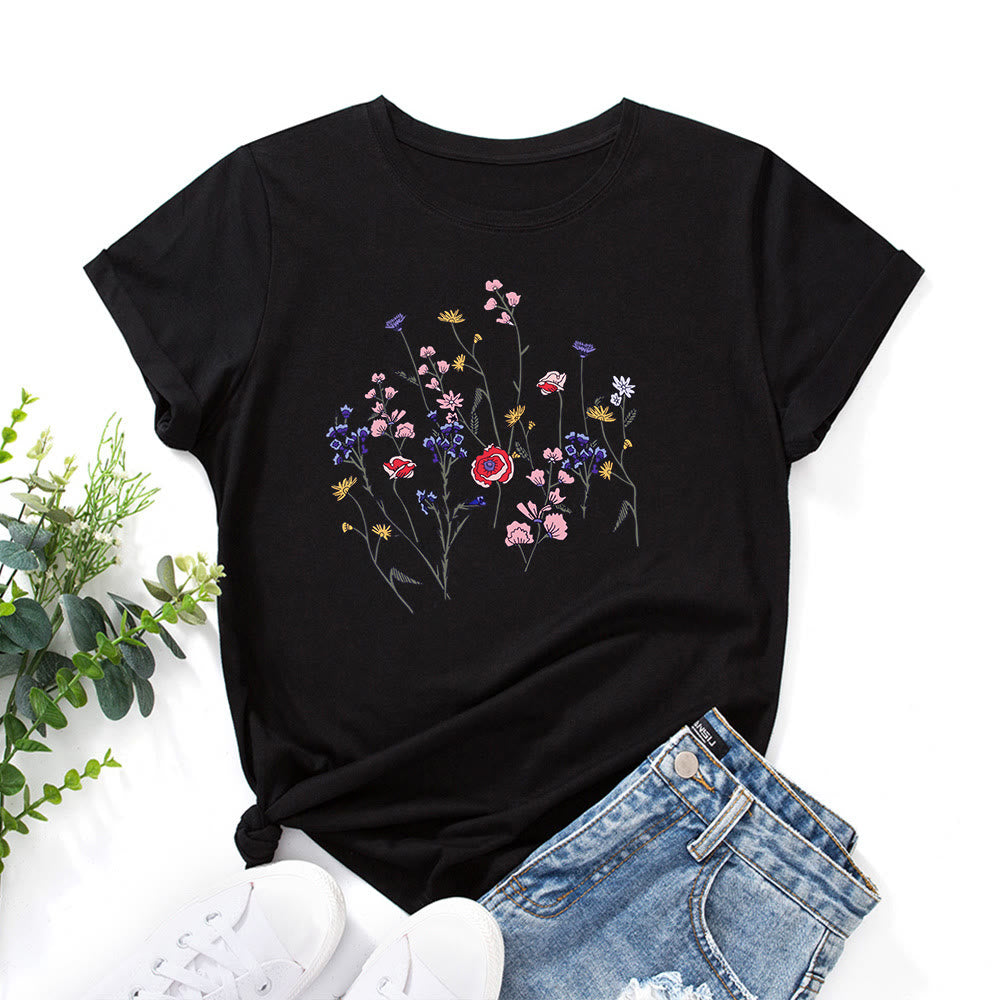 Plus Size Fresh Flowers Print T-shirt - Black - 5XL - image 1