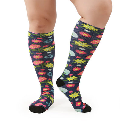 Plus Size Floral Garden Knee High Socks - Black-B - One Size - image 5