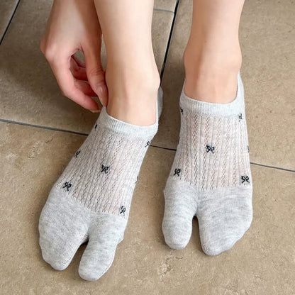 Soft Ribbed Split Toe No Show Socks(5 Pairs) - image 3