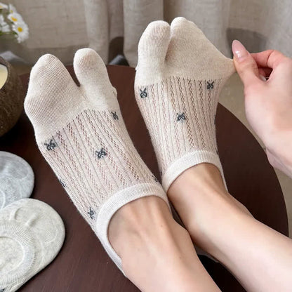 Soft Ribbed Split Toe No Show Socks(5 Pairs) - image 2