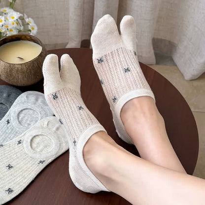 Soft Ribbed Split Toe No Show Socks(5 Pairs) - image 1