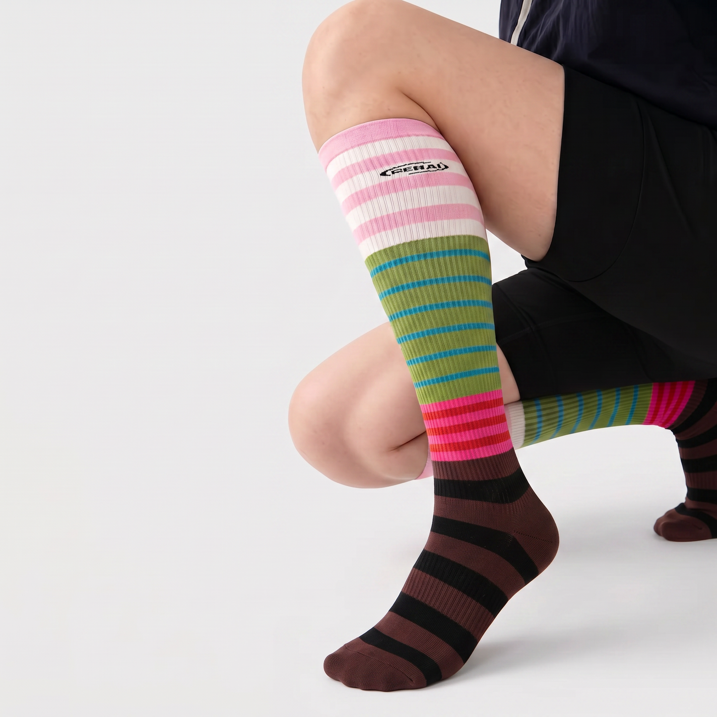 Colorblock Stripe Compression Socks(2 Pairs) - image 1