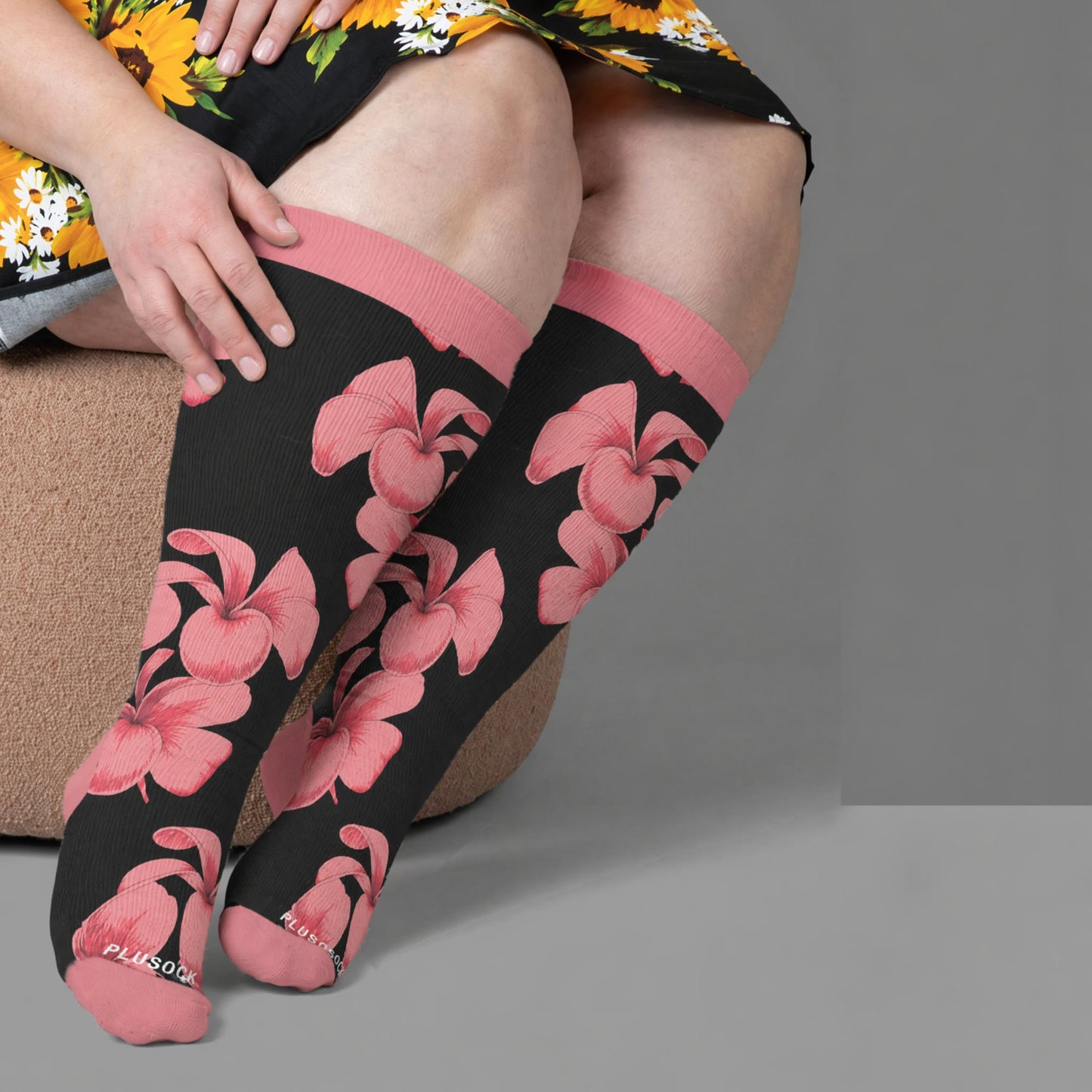 Plus Size Tulip Bloom Compression Socks - image 1
