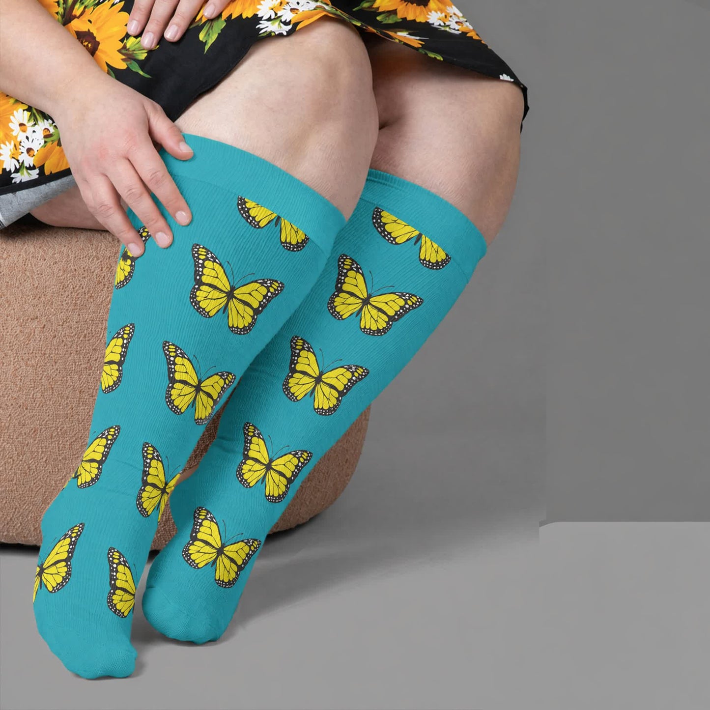 Plus Size Butterfly Bloom Compression Socks - Green(1 Pair) - 4XL - image 1