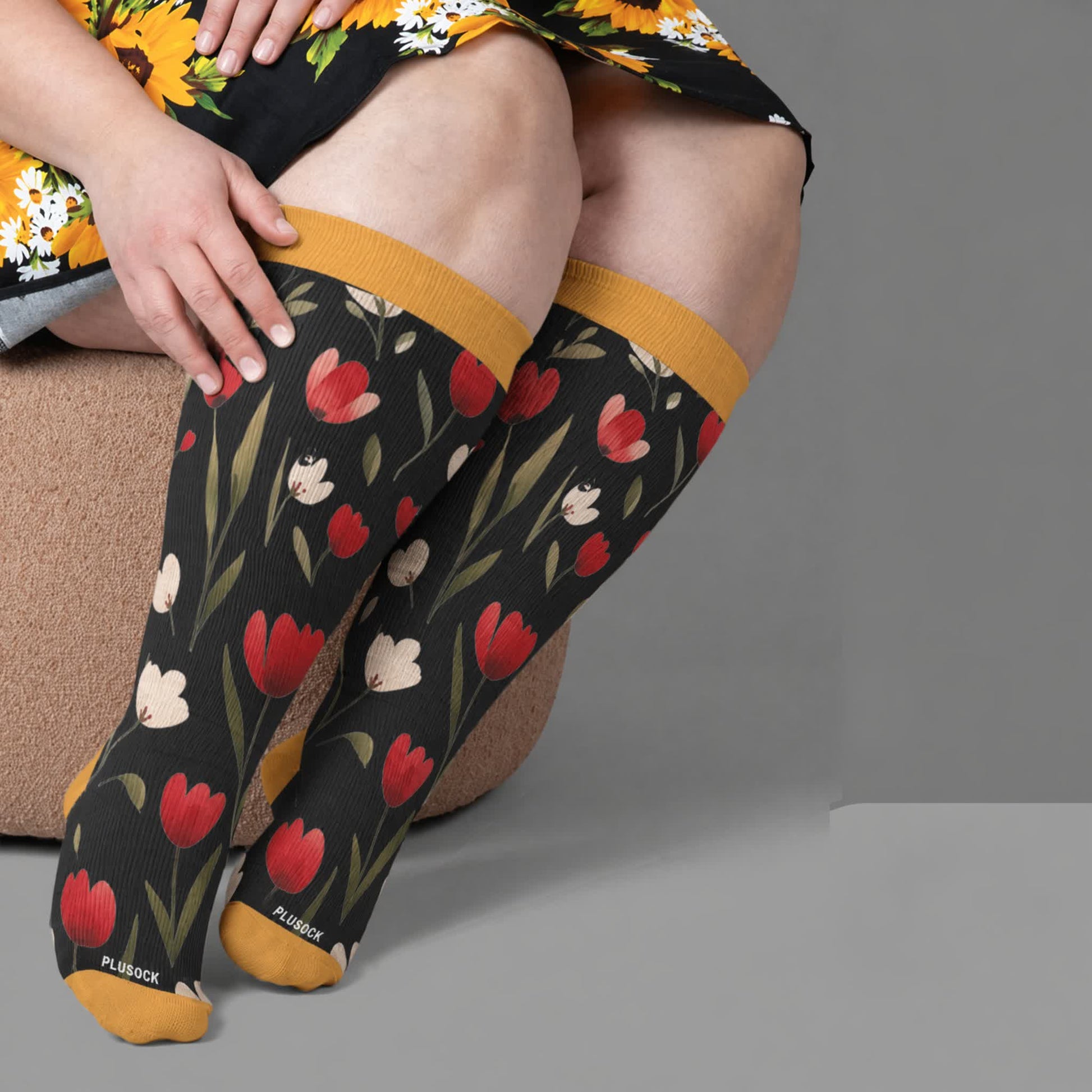 Plus Size Strawberry Vine Compression Socks - Yellow(1 Pair) - 4XL - image 2