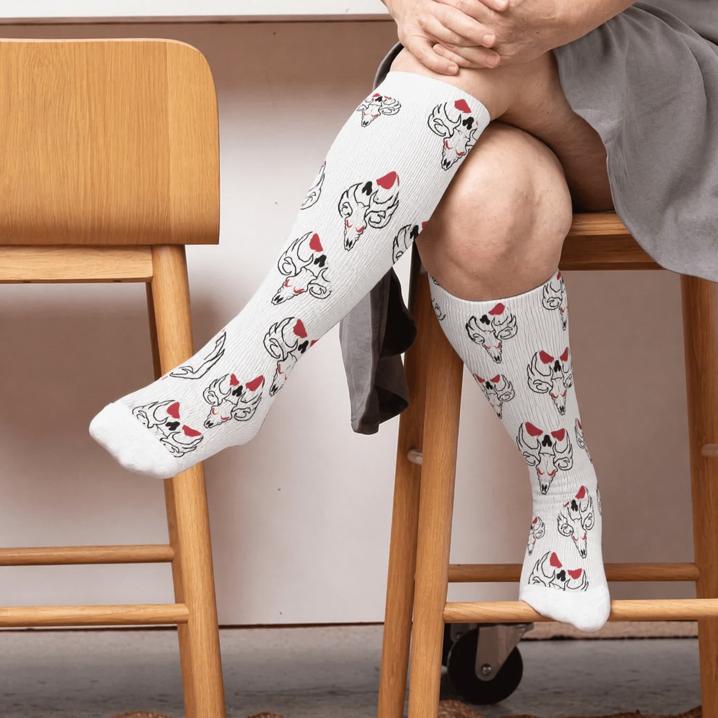 Plus Size Western Bull Skull Compression Socks - White(1 Pair) - 4XL - image 1