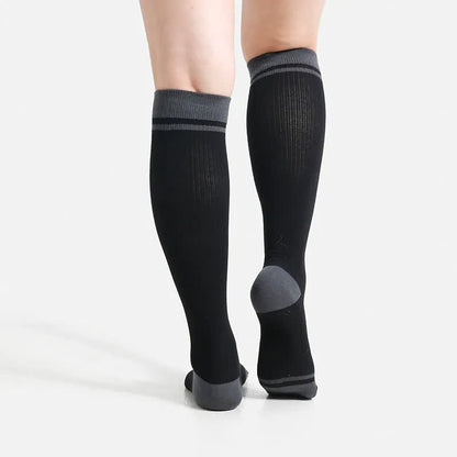 Plus Size Solid Color Sport Compression Socks - image 3
