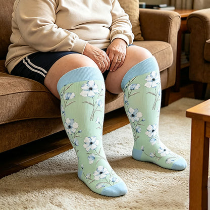 Plus Size Doodle Floral Compression Socks - Green - 4XL - image 2