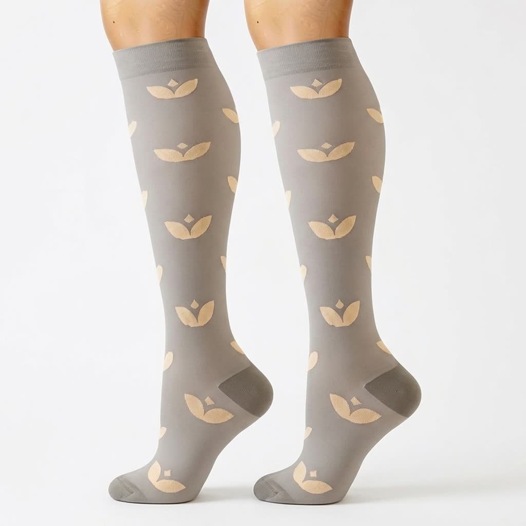 Cocoa Hearts Compression Socks(6 Pairs) - image 7