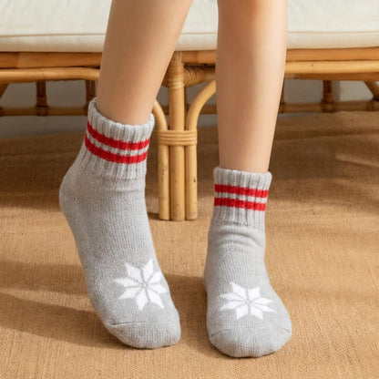 Green Polka Dot Anti-Slip House Slipper Socks - image 3