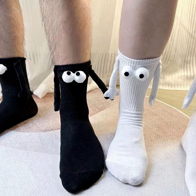 Playful 3D Eye Magnetic Hand Holding Quarter Socks(2 Pairs) - image 4