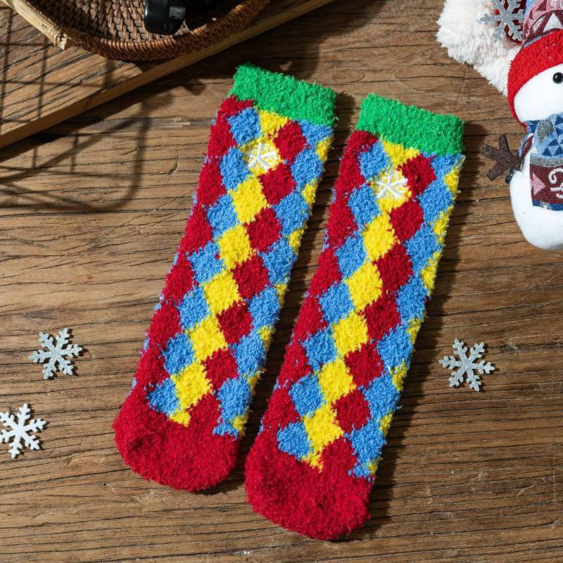 Festive Plush Plaid Quarter Socks (6 Pairs) - image 3